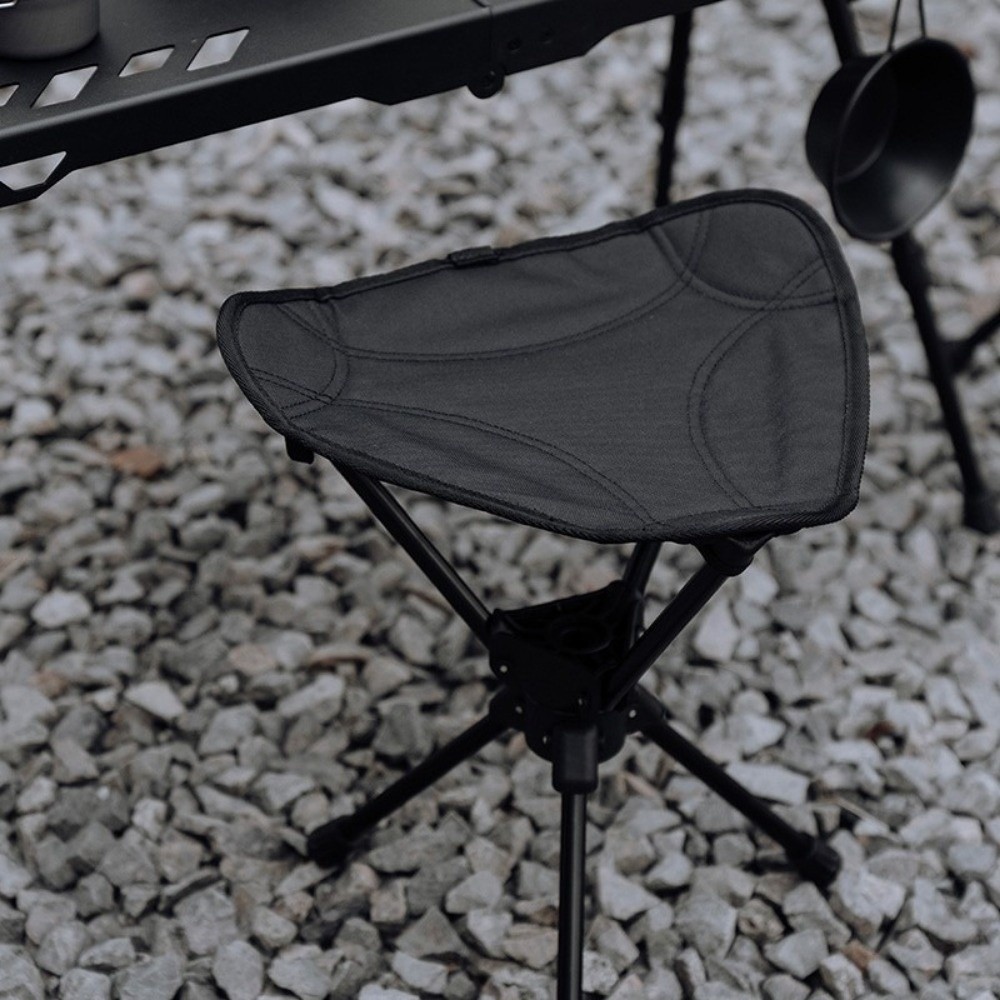 Outdoor Furniture Used - Cadeira de Pesca Dobrável com Três